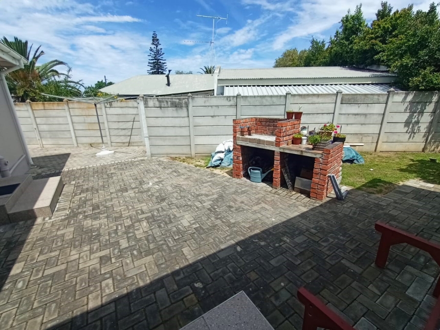 2 Bedroom Property for Sale in Humansdorp Eastern Cape